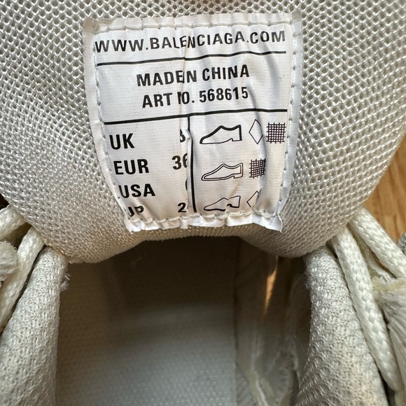 Authentic Balenciaga sneakers white with silver size 36 - Picture 3 of 3
